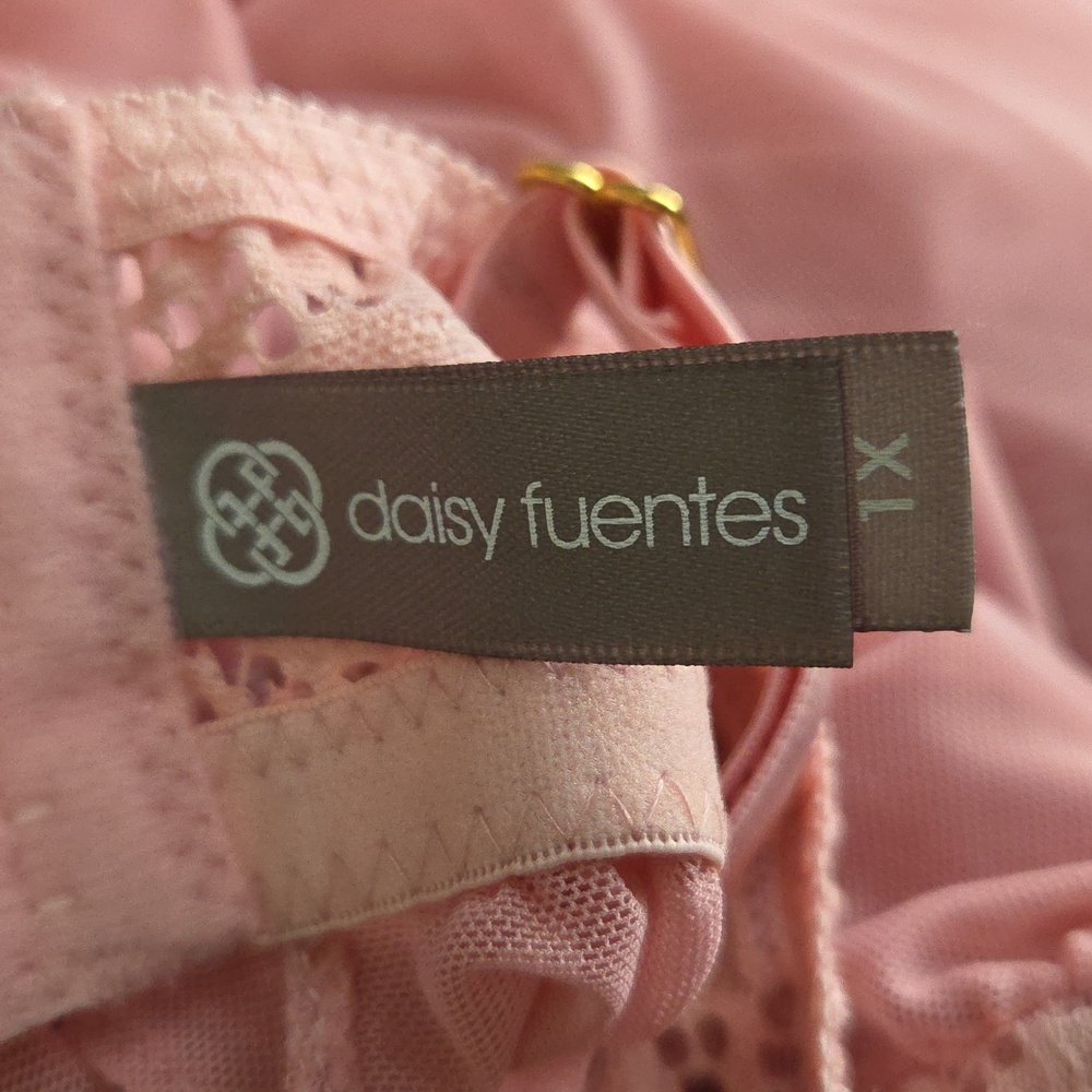 ​Daisy Fuentes Full Figure Sheer Mesh Lace Underwire Sleepwear Women's Size 1X - Picture 8 of 8